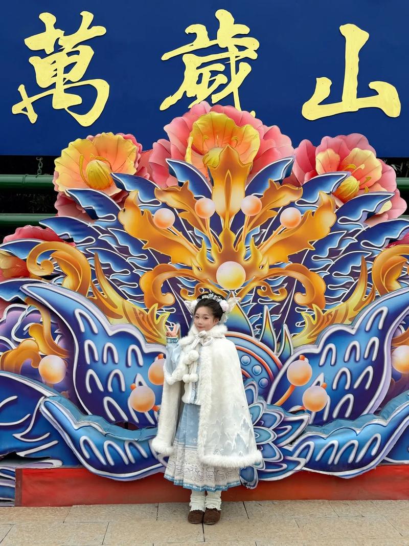 万岁山汉服租赁计时收费系统爆火！小泥人智慧方案让沉浸体验更省钱